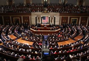 تصویب طرحی در آمریکا برای محدود کردن اختیارات جنگی ترامپ