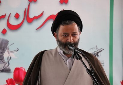 امتیازگیری از دشمنی که عامل اغتشاشات در ایران است تضاد عقلی دارد